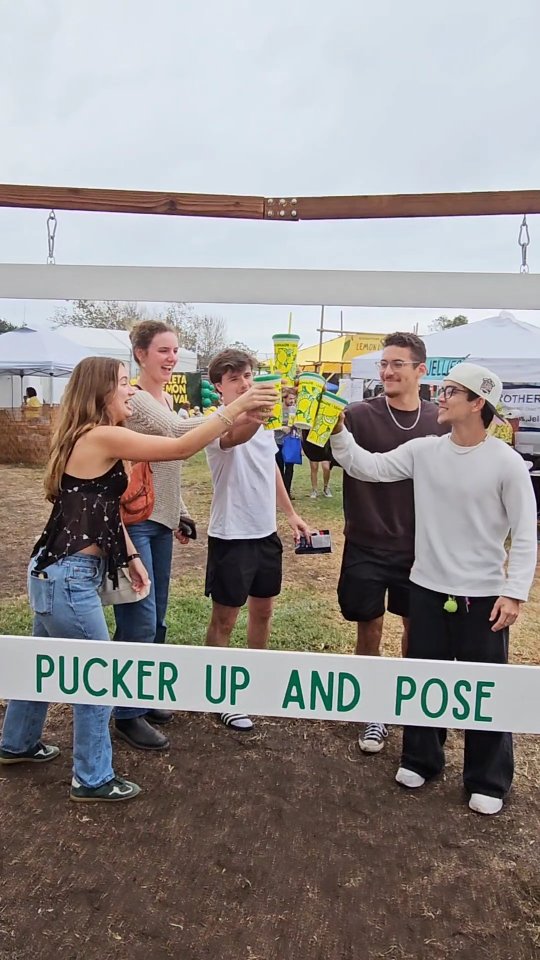 🍋Goleta Lemon Festival Day 2🍋 Come over before 6pm for zesty food, fun and soooo many rides, games and live music too!

#goletalemonfestival #girshpark #lemonlove #goleta #santabarbara #somuchtolovesb